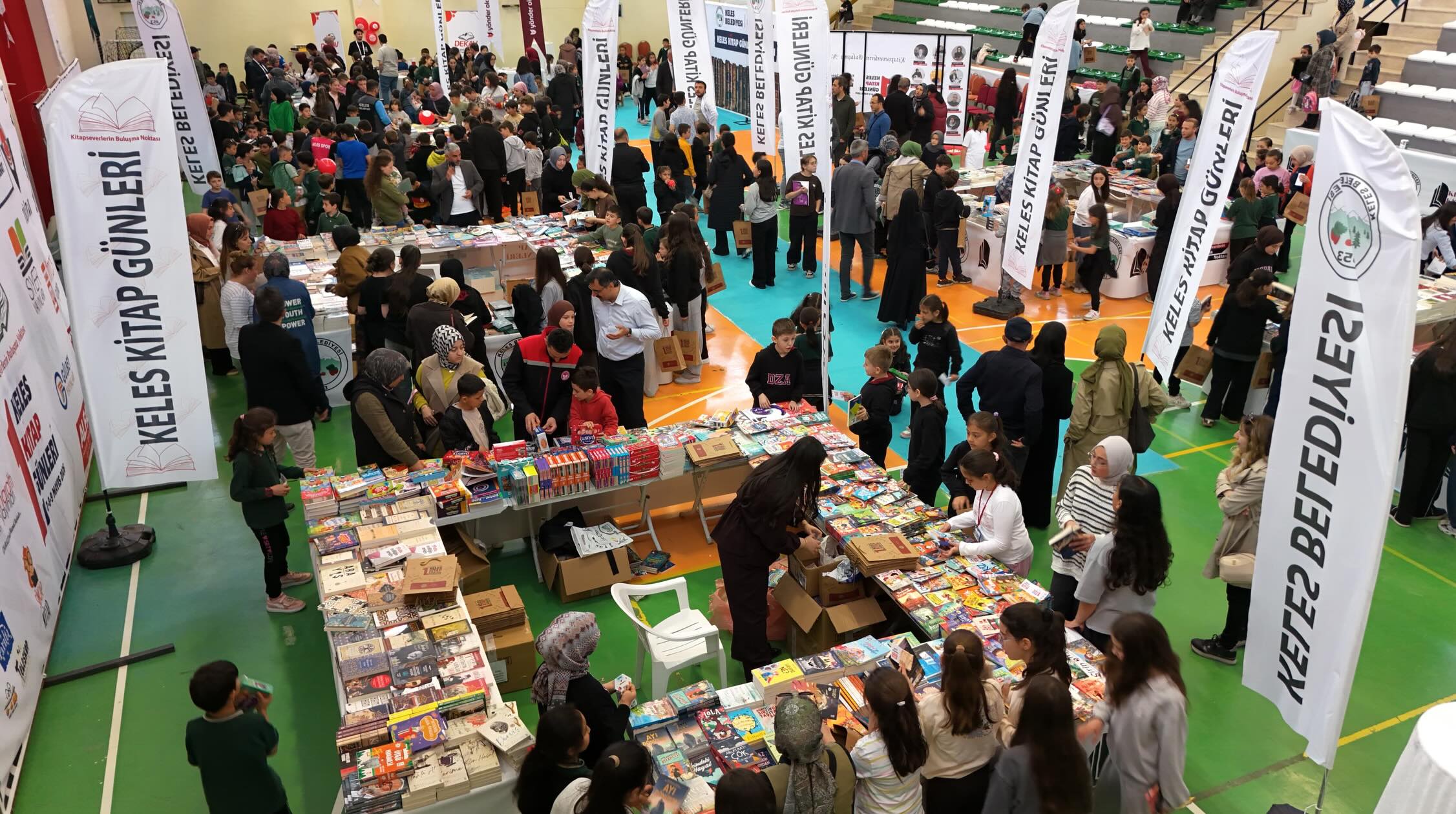 Keles 1.Kitap Günleri Gerçekleştirildi.