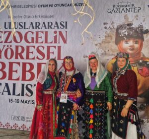 5. Uluslararası Ezogelin Bebek Çalıştayı’nda Keles Sorgun Bebeği’ne büyük ilgi
